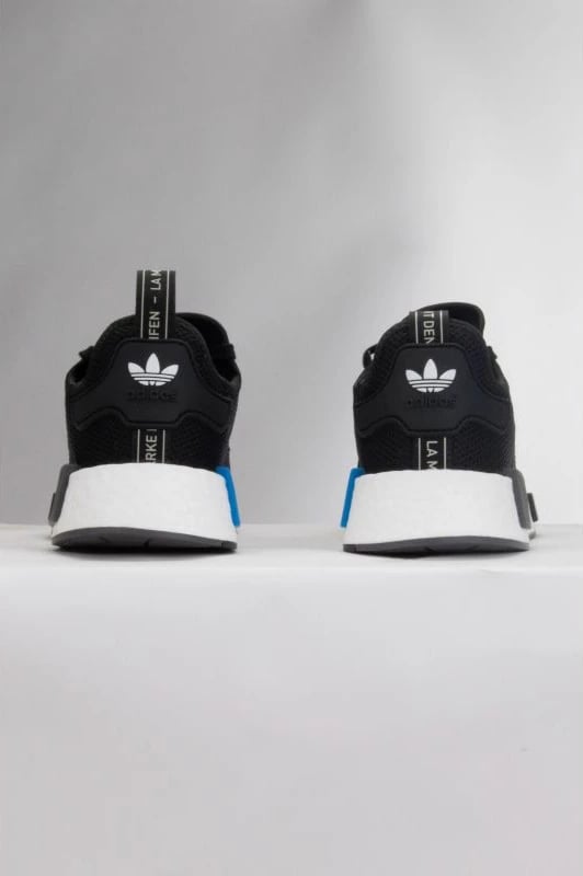 Atlete për meshkuj adidas NMD_R1, të zeza