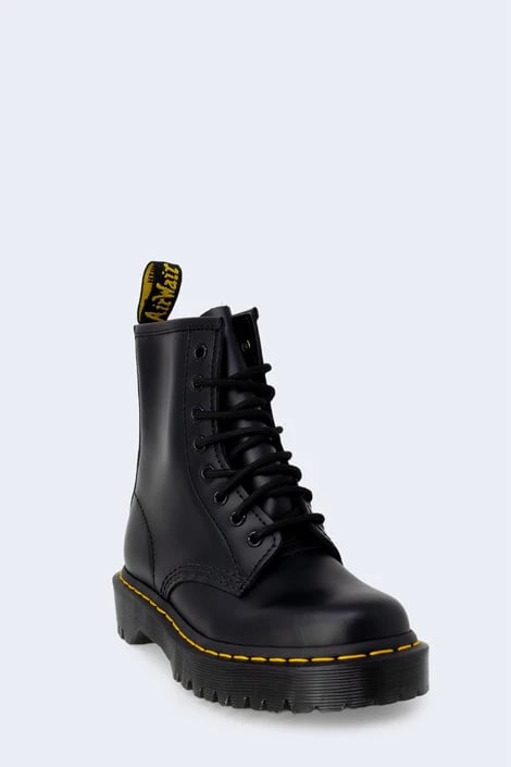 Çizme për femra Dr. Martens, të zeza