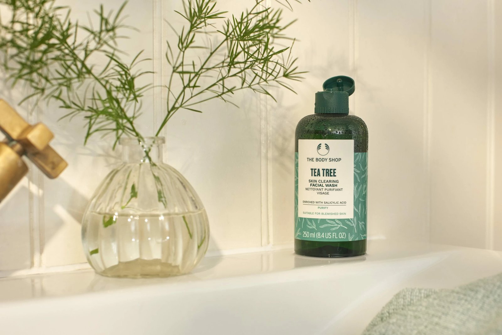 Tea Tree - Patrues për Fytyrë 60 ML