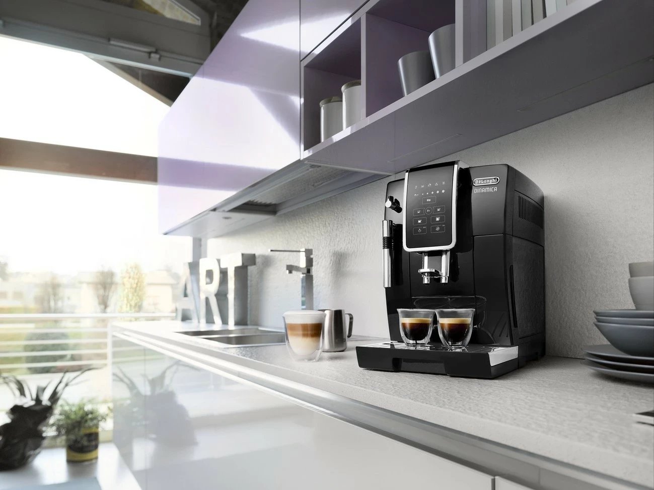 Makinë kafeje DeLonghi Dinamica ECAM 350.15 B, e zezë