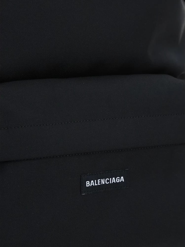 Shpinë Balenciaga, e zezë