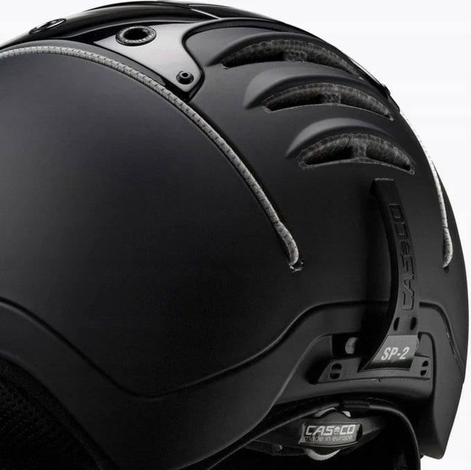 Helmetë skijimi CASCO SP-2 Carbonic Visor, M, E zezë