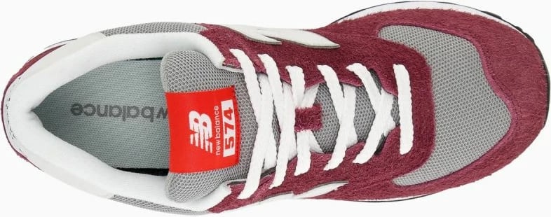 Atlete New Balance, të kuqe