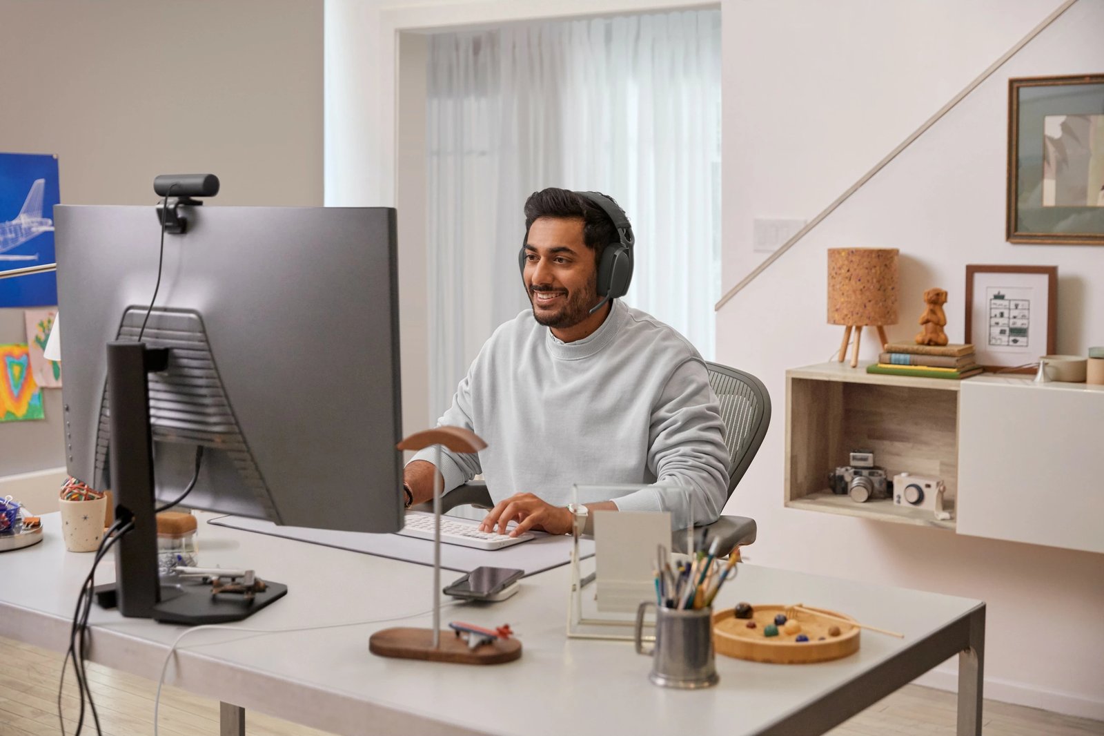 Kufje Logitech Zone Vibe Wireless UC, pa tela, thirrje/muzikë, 185 g, grafit