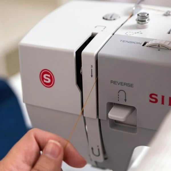 Makine qepëse Singer 4423, Elektrike, Gri