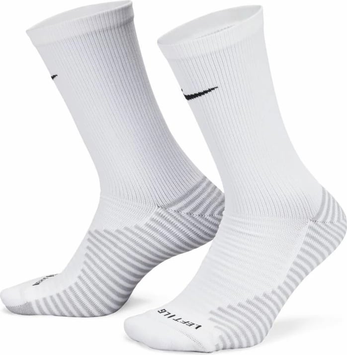 Çorape për stërvitje Nike Strike, të bardha