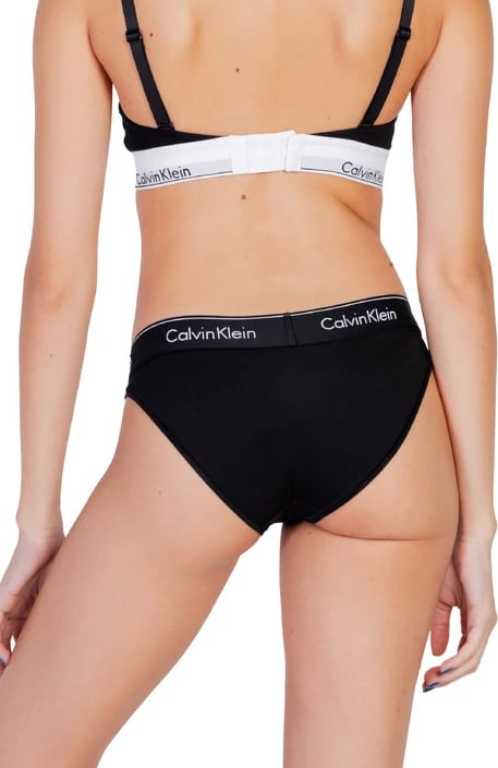 Të brendshme femra Calvin Klein, të zeza