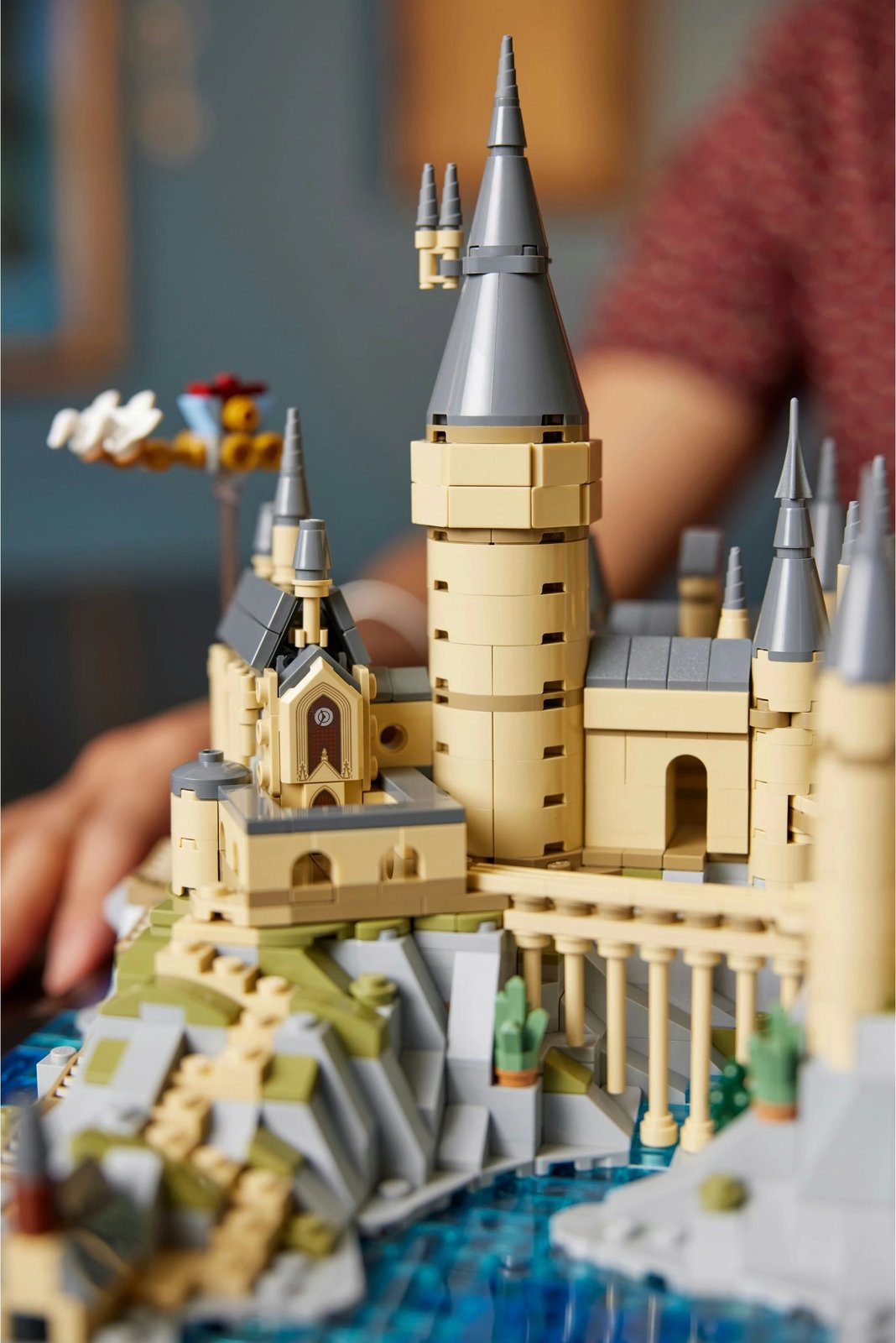 Set ndërtimi LEGO Hogwarts™ Castle and Grounds, 2660 copë