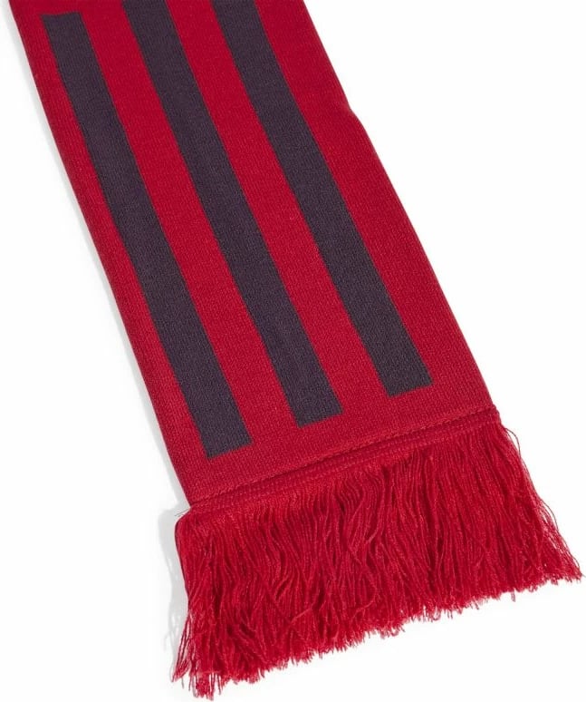 Shall Adidas Bayern Munich, i kuq