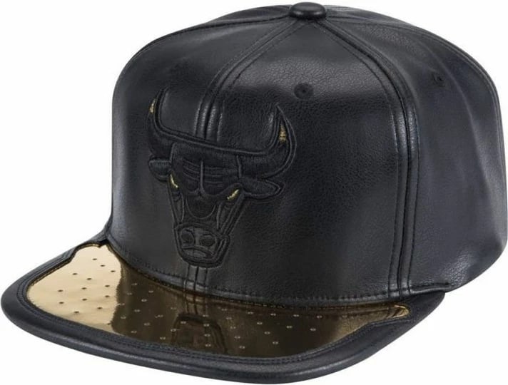 Kapelë Mitchell & Ness Chicago Bulls për meshkuj, e zezë dhe e artë