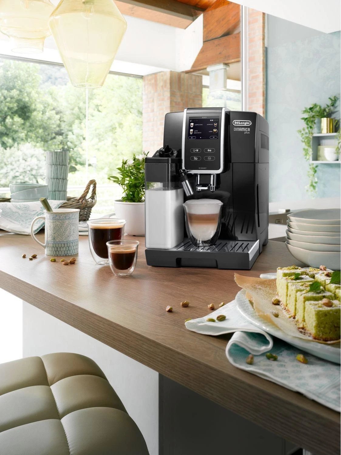 Makina e kafesë DeLonghi Dinamica Plus, 1450W, e zezë