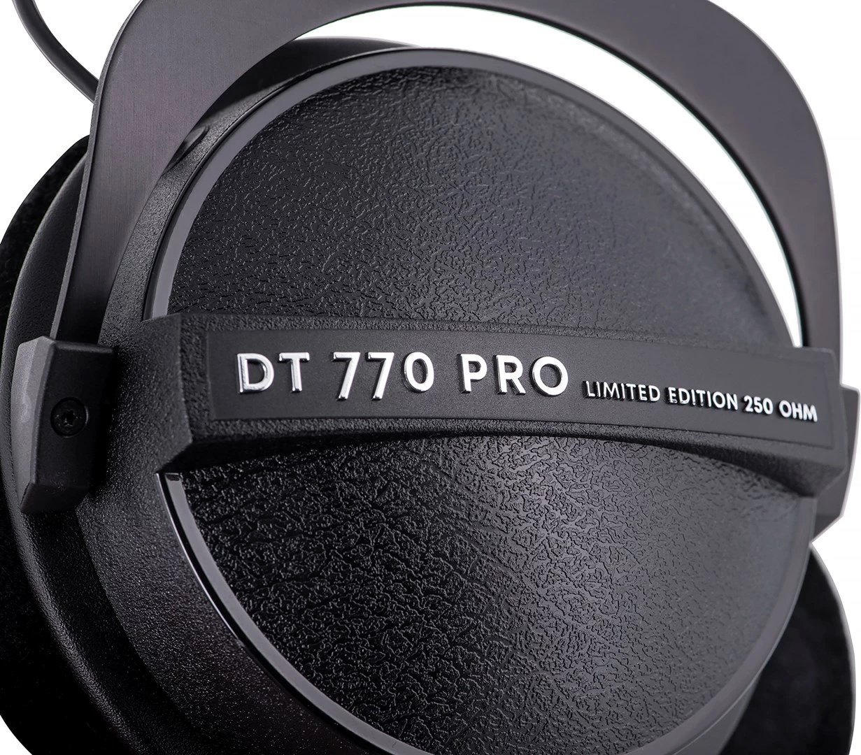 Kufje Beyerdynamic DT 770 Pro, 96dB, të zeza