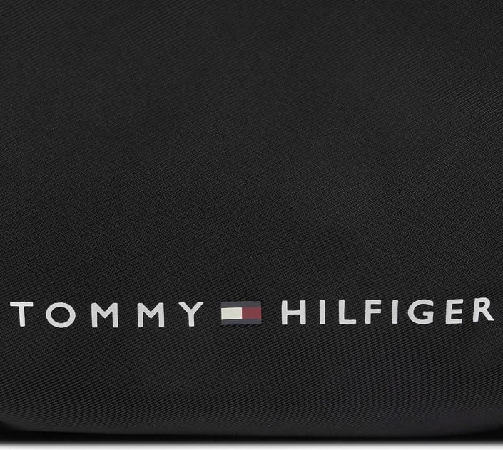 Çantë për meshkuj Tommy Hilfiger, e zezë