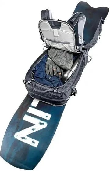 Çantë shpine Deuter Freerider 30, për skydiving, e zezë